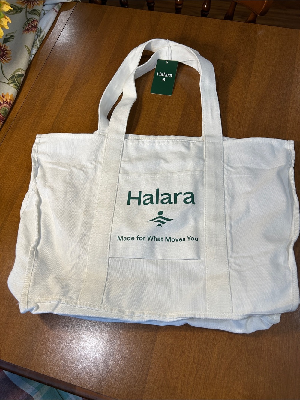 HALARA White Canvas Tote with Green Logo